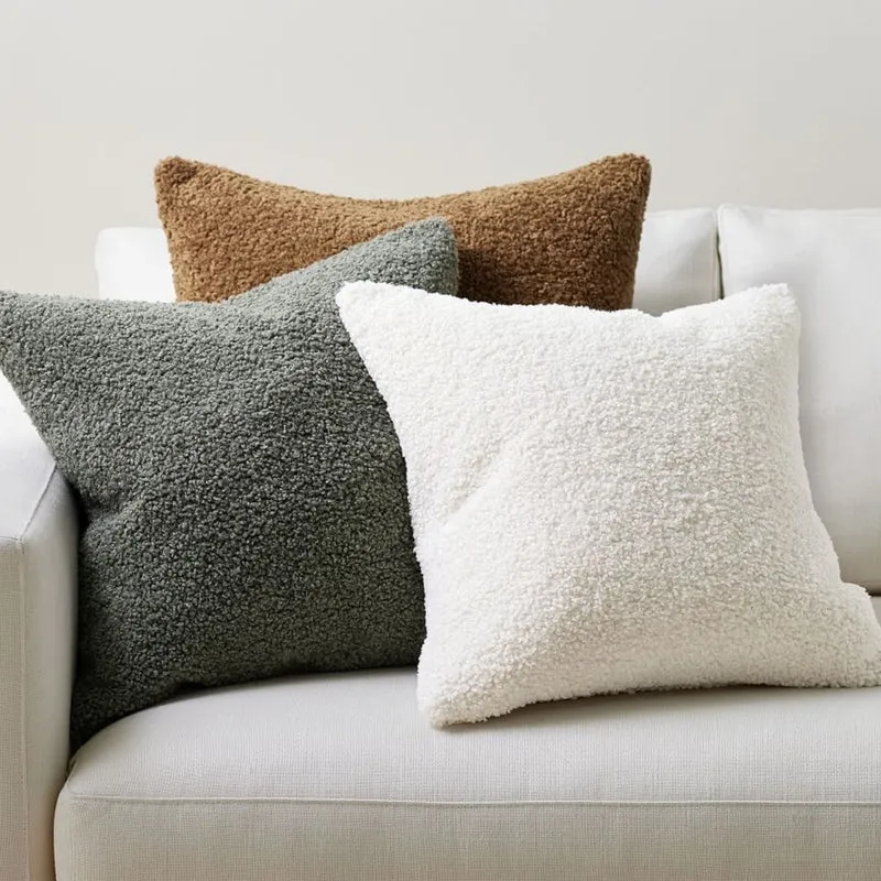 Kuschelkissen mit Teddyfleece-Bezug und weicher Polyesterfüllung Karnz