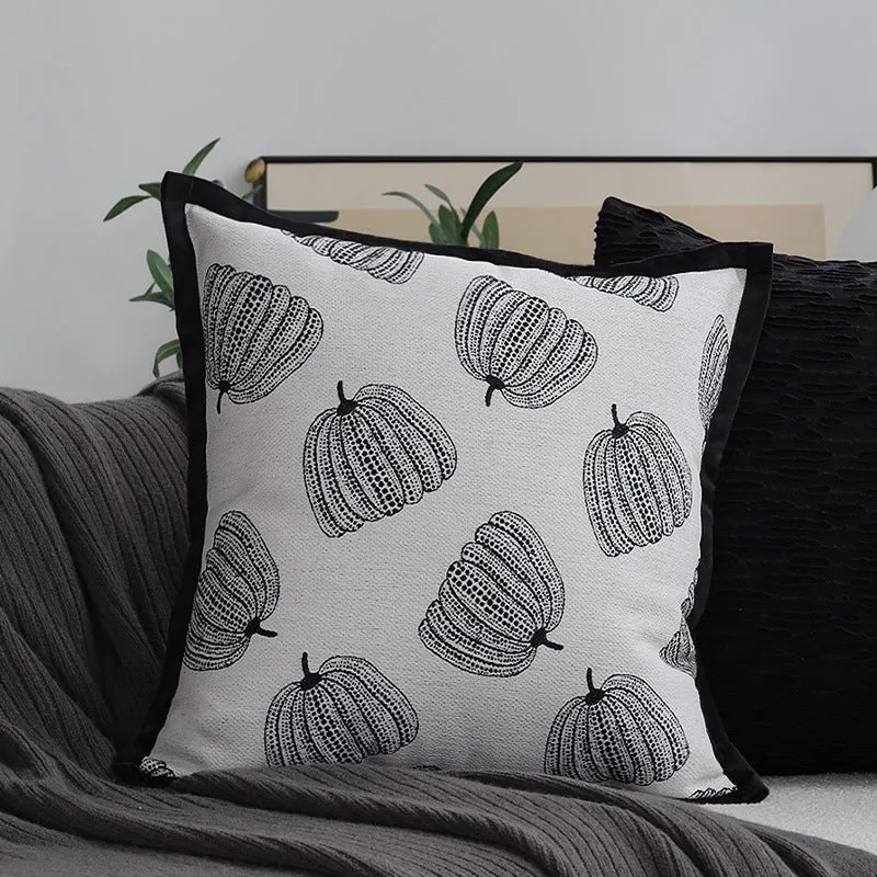 Dekoratives Wohnkissen mit feinem Jacquard-Baumdruck und Samtpaspel Karnz