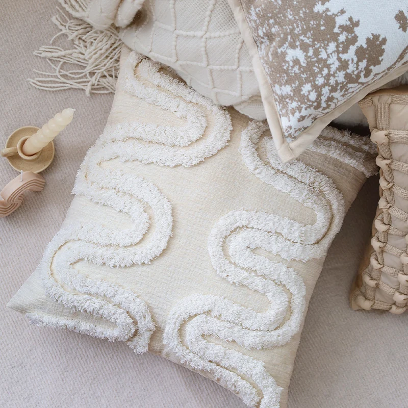 Dekorativer Jacquard-Kissenbezug mit Baum-Motiv und Samt-Paspel Karnz