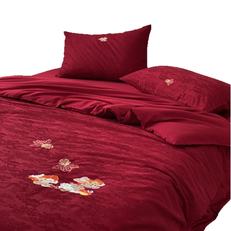 Premium Bettwäsche-Garnitur aus Mako-Baumwoll-Satin mit floraler Jacquardstruktur und gestickten Applikationen Karnz
