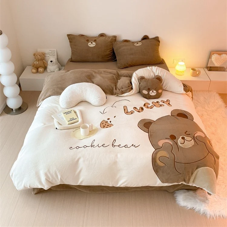 Kuscheliges wendbares Bettwäsche-Set mit gesticktem Enten-Motiv, Applikationen und Kuschelkissen Karnz
