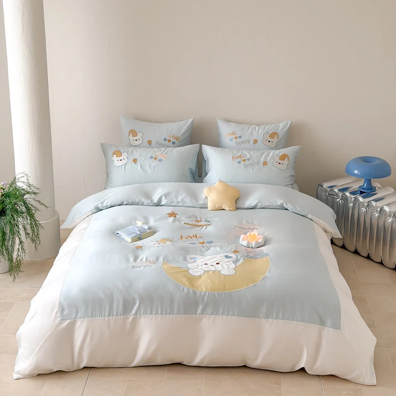 Kinder-Bettwäsche-Set aus Baumwollsatin mit applizierter Mond- und Bärenapplikation, gesteppter Bettdecke Karnz