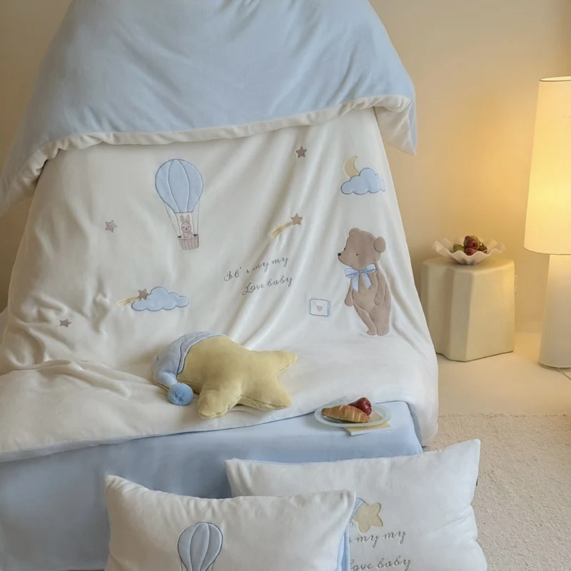Kinder-Bettwäsche-Set aus Baumwolle mit applizierten Heißluftballon- und Teddybär-Motiven Karnz
