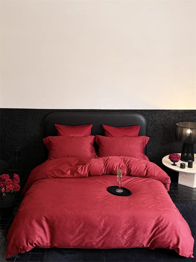 Jacquard-Bettwäsche-Garnitur aus Baumwollsatin mit dezentem Blumenrelief und Hotelverschluss Karnz