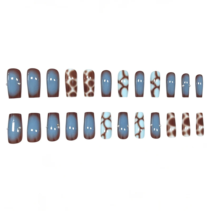 Stylische Acryl-Nagelverlängerungen Karnz