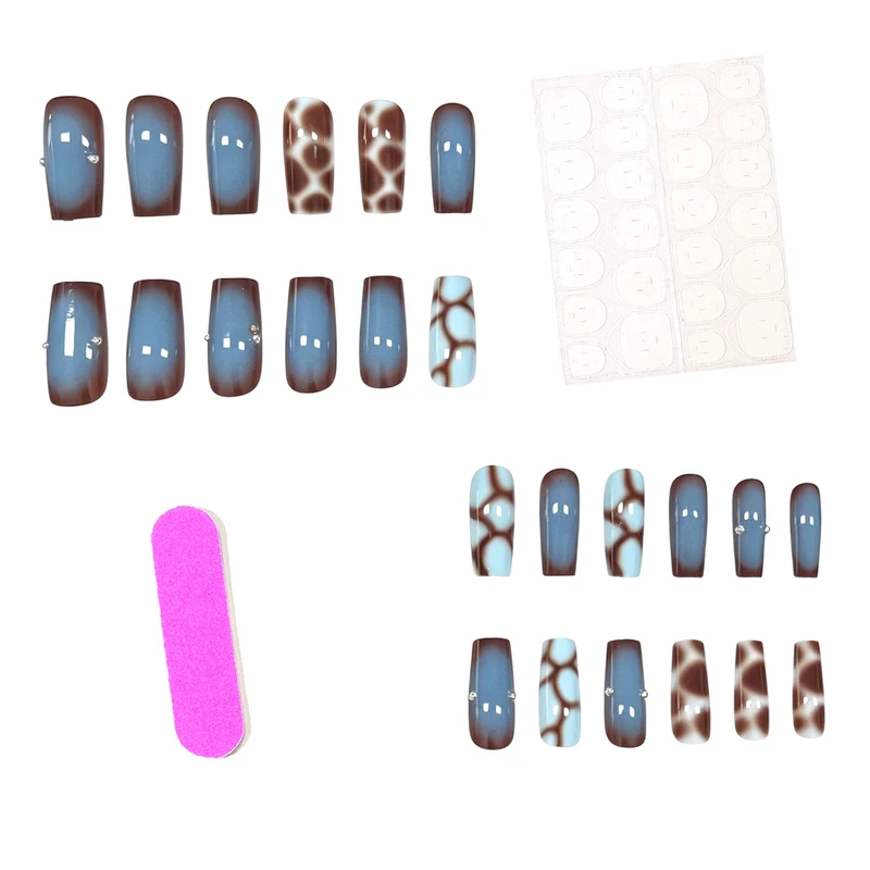 Stylische Acryl-Nagelverlängerungen Karnz