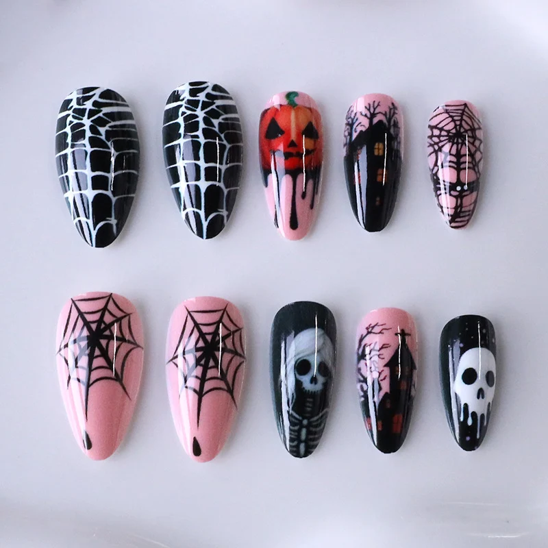 Spooky Halloween Themen Nagelkunst Karnz