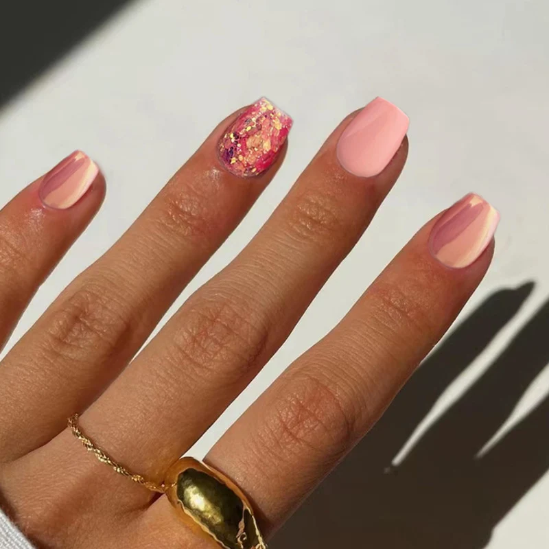Funkelnde Glitter-Nagelkunst-Verlängerungen Karnz