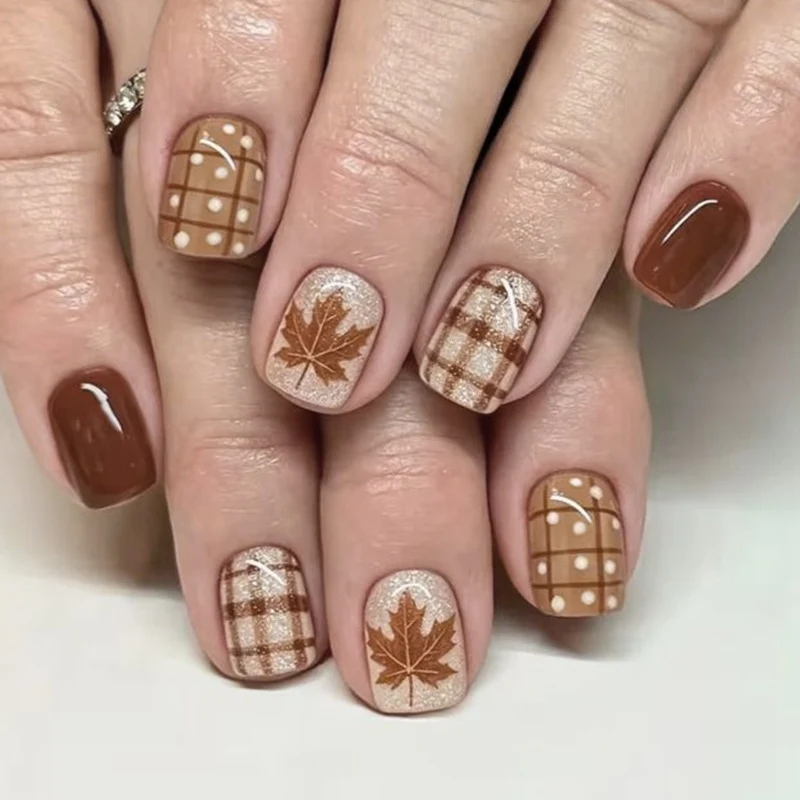 Saisonale Herbst Nagelkunst Verbesserungen Karnz