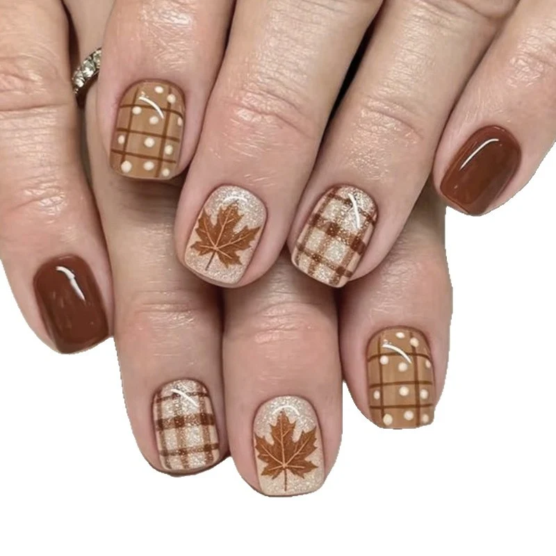 Saisonale Herbst Nagelkunst Verbesserungen Karnz