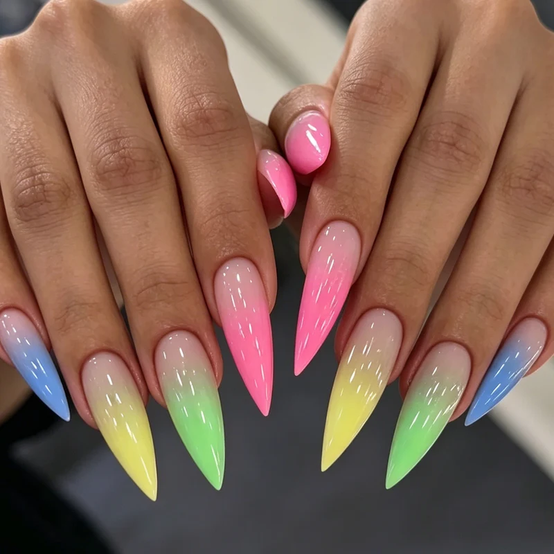 Ombre Stiletto Nagelverstärkungen Karnz