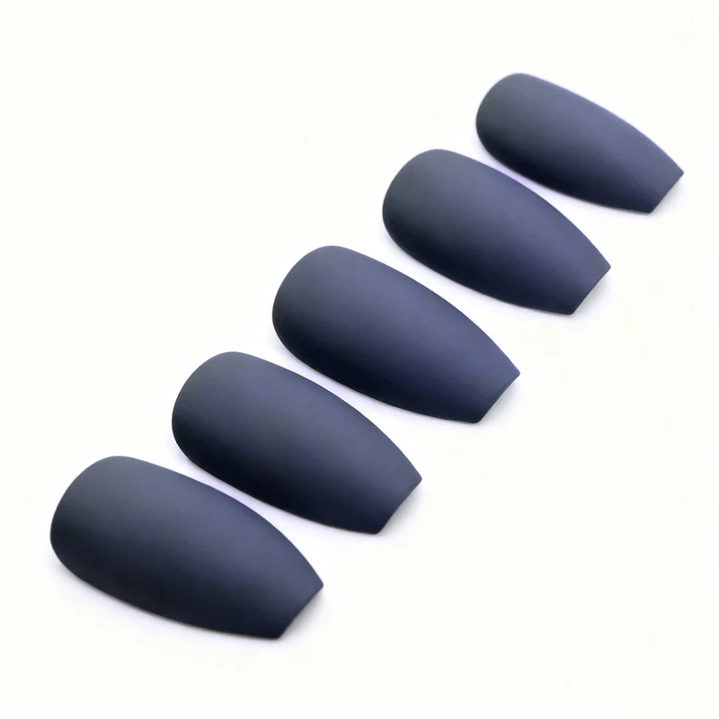 Matte Finish Stiletto-Nagelverlängerungen Karnz