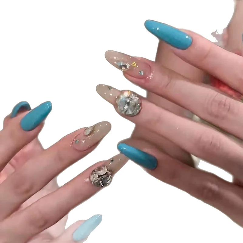 Luxuriöse Press-On Nagelkunst Verbesserungen Karnz