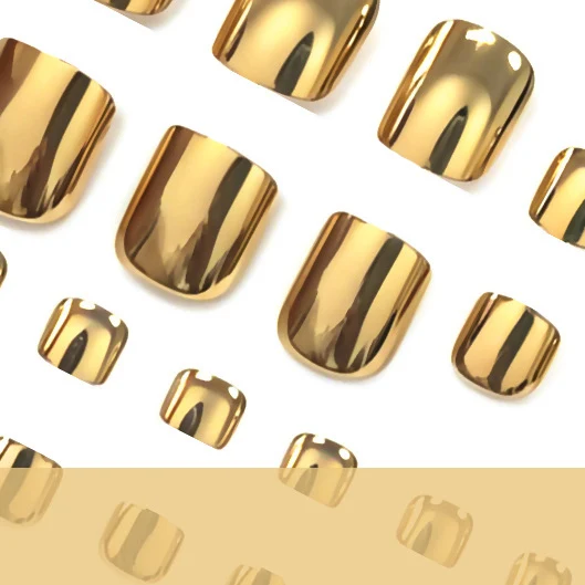Luxuriöse Metallische Fußnagelkunst Karnz