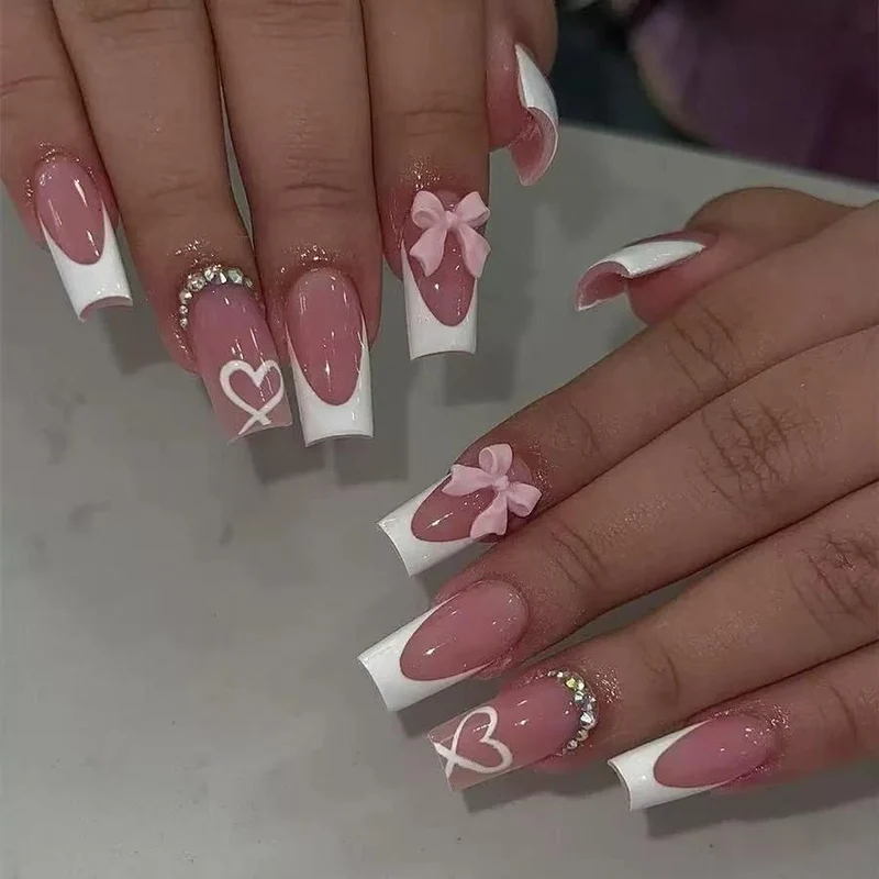 Luxuriöse 3D Glitzer-Nagel-Verzierungen Karnz