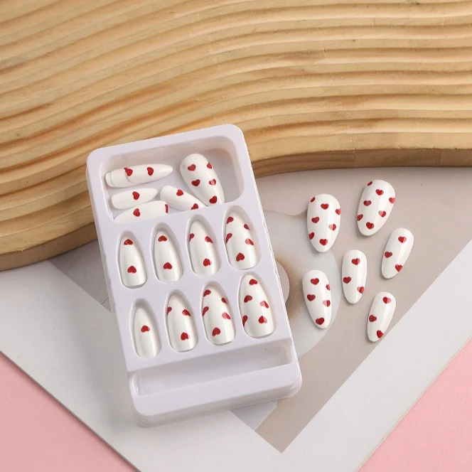 Herz-verziertes Nageldesign-Set Karnz