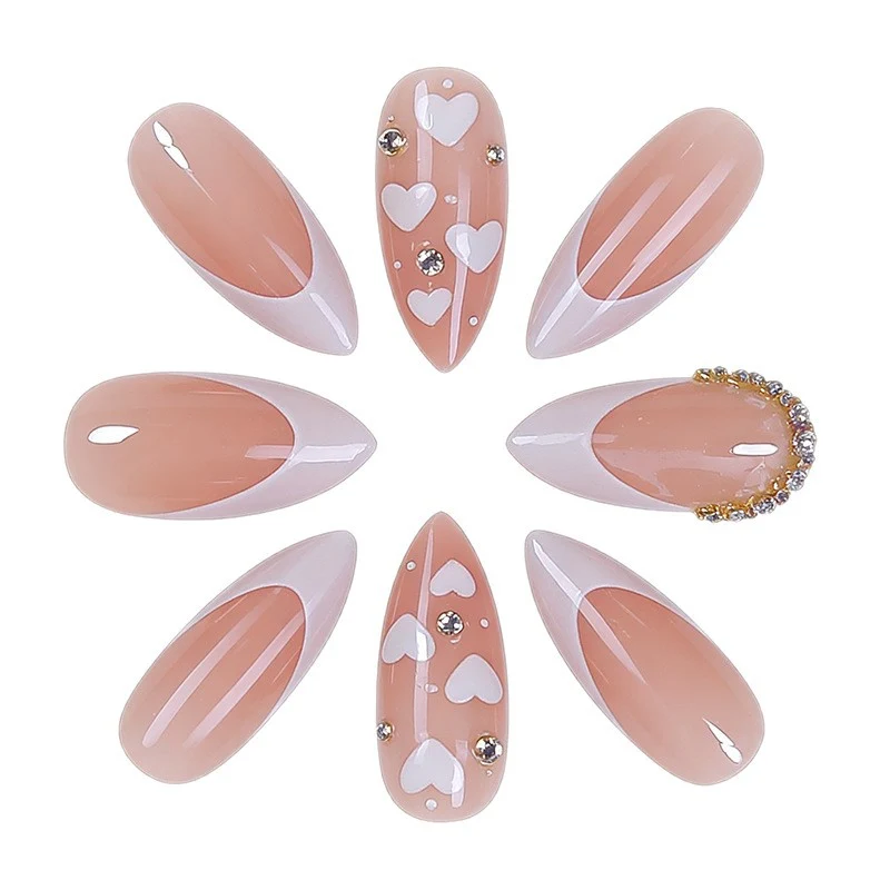 Herz-verzierte Gel-Nagelkunst-Set Karnz