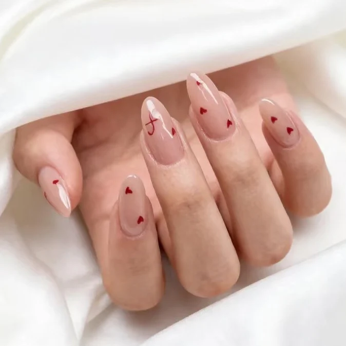 Herz-Design Acryl-Nagelverlängerungen Karnz