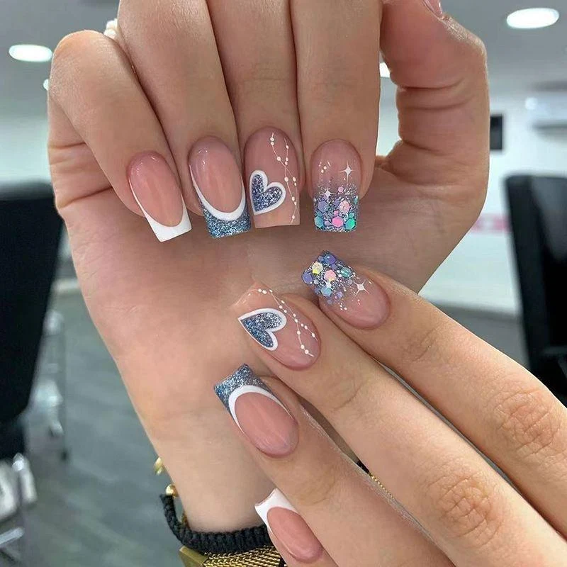 Herz-Design Acryl-Nagelkunst Set Karnz