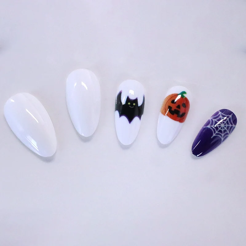 Halloween-Themen-Nagelkunst-Ergänzungen Karnz