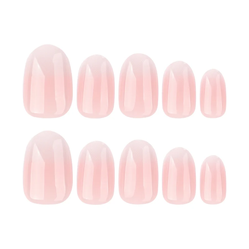 Elegante Gel-Nagelverlängerungen im modernen French-Tip Design Karnz