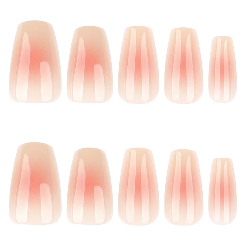 Elegante Gel-Nägel mit natürlich glänzender Oberfläche Karnz