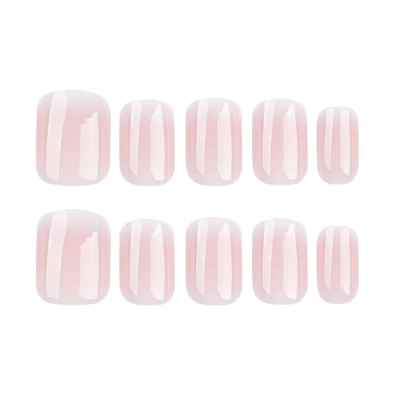 Elegante Gel-Nägel mit Glanzfinish Karnz