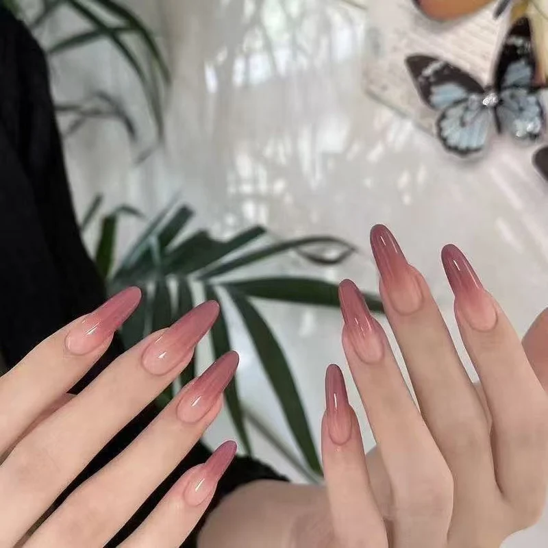 Glamouröse Ombre Acryl Nagelverlängerungen Karnz