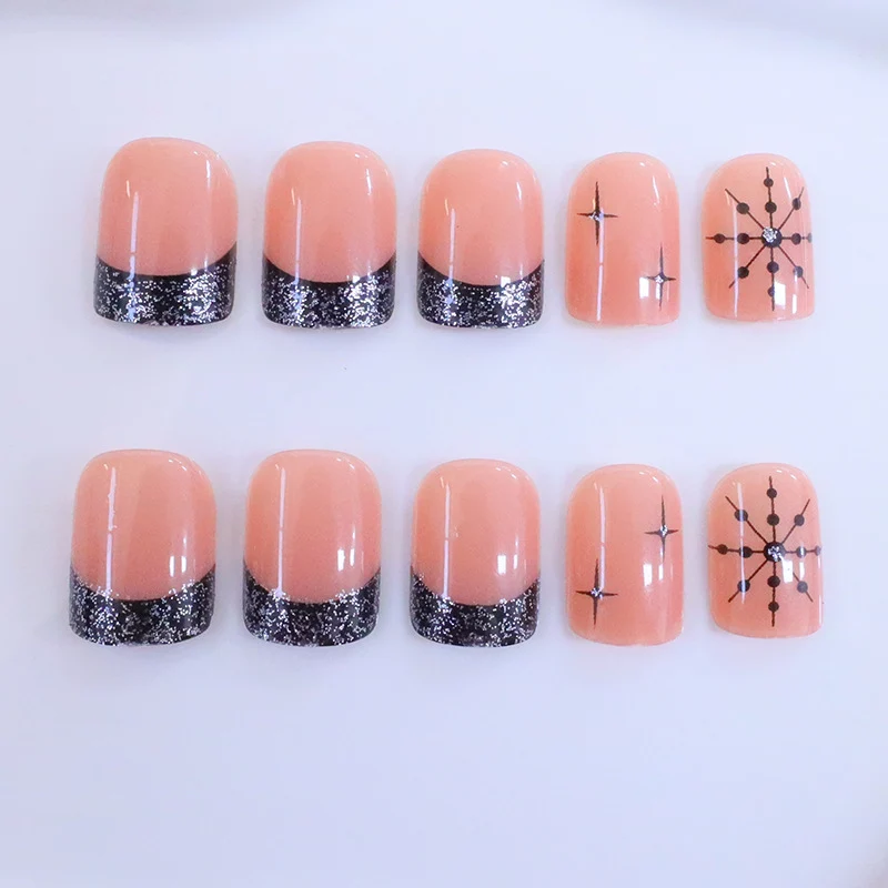 Glamouröses Nagelkunst-Set Karnz