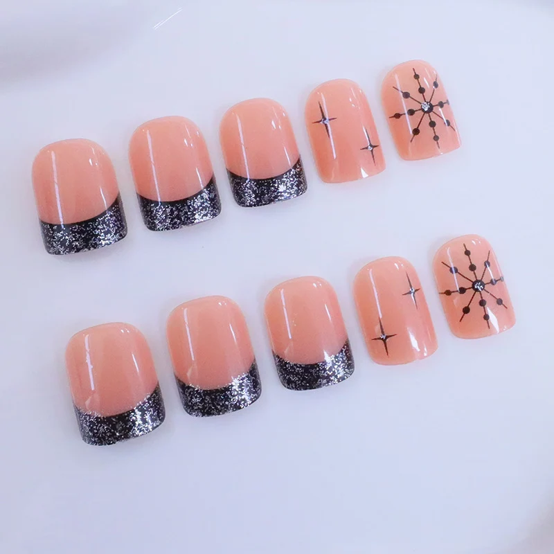 Glamouröses Nagelkunst-Set Karnz