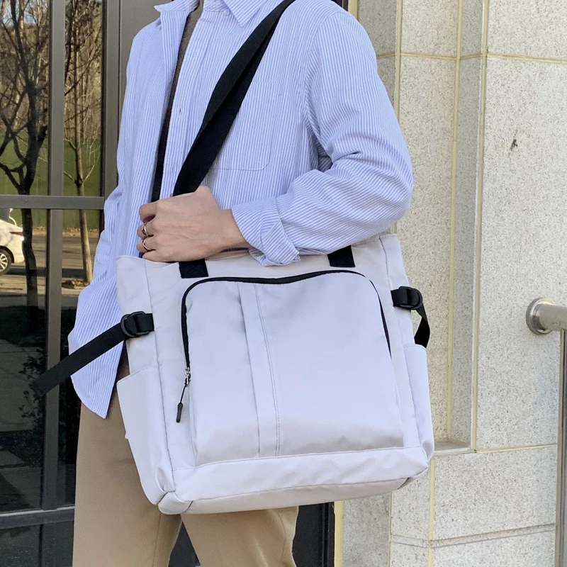 Mehrfächige Utility-Schultertasche Karnz