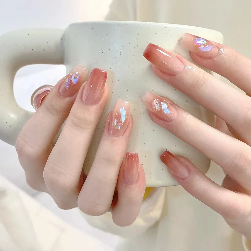 Dekorative Press-On Nagelkunst mit eleganten schwarzen Spitzen Karnz