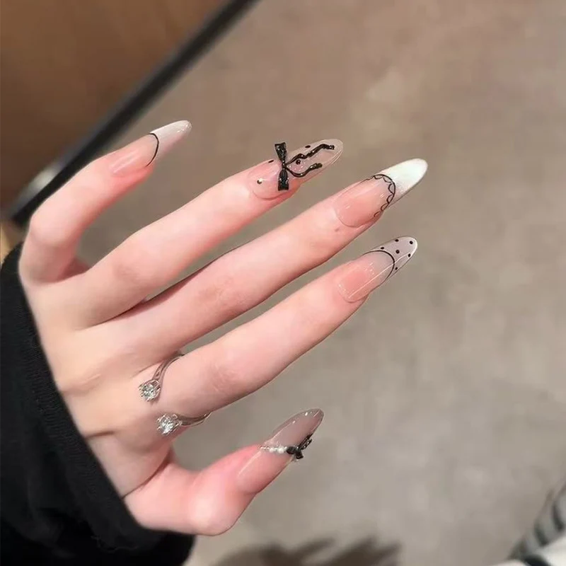 Dekorative Glitzernde Press-On Nail Tips Karnz