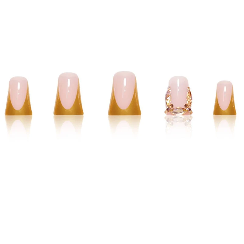 Glamouröse Stiletto-Nagelverlängerungen Karnz