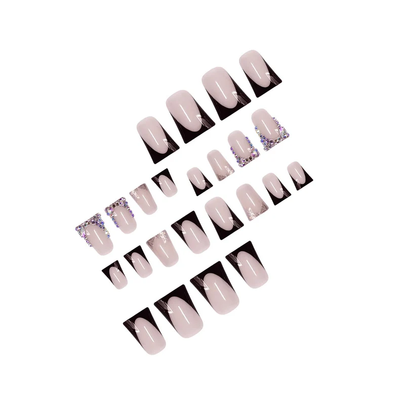 Glamouröse mit Schmucksteinen verzierte Nagelverzierungen Karnz