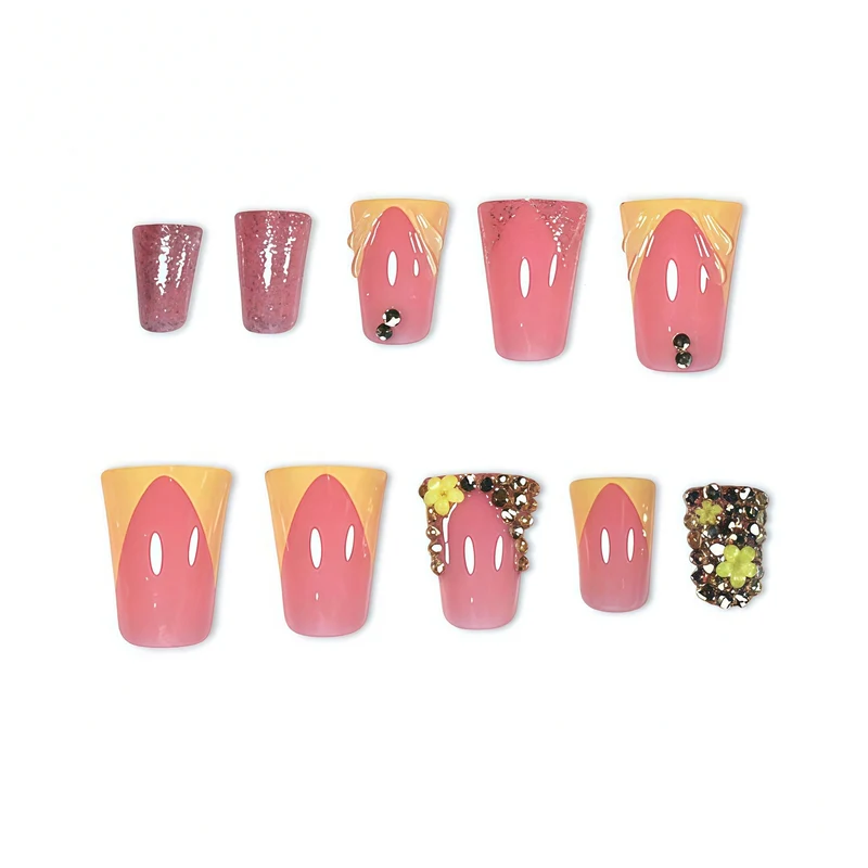 Glamouröses dekoratives Nagelkunst-Set Karnz