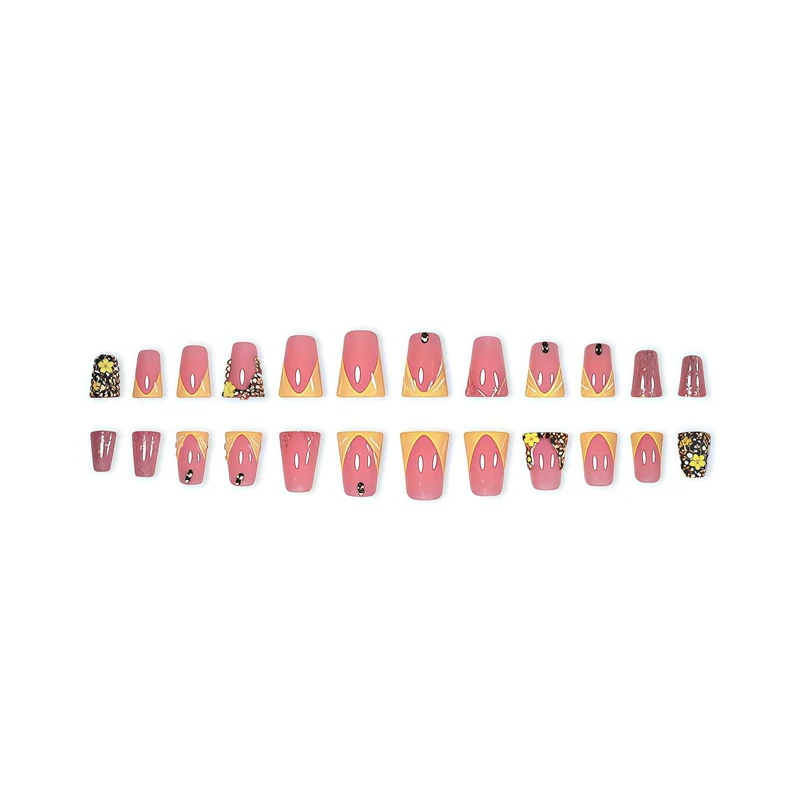 Glamouröses dekoratives Nagelkunst-Set Karnz