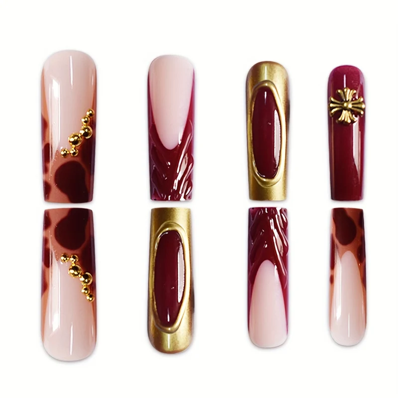 Glamouröse Acryl-Nagelkunst Karnz