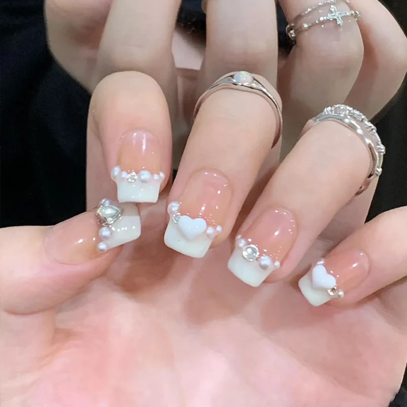 Künstlerisches Press-On-Nagelset mit glitzernden Sternakzenten Karnz