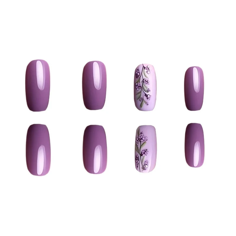 Blumenverziertes Nagelkunst-Set Karnz