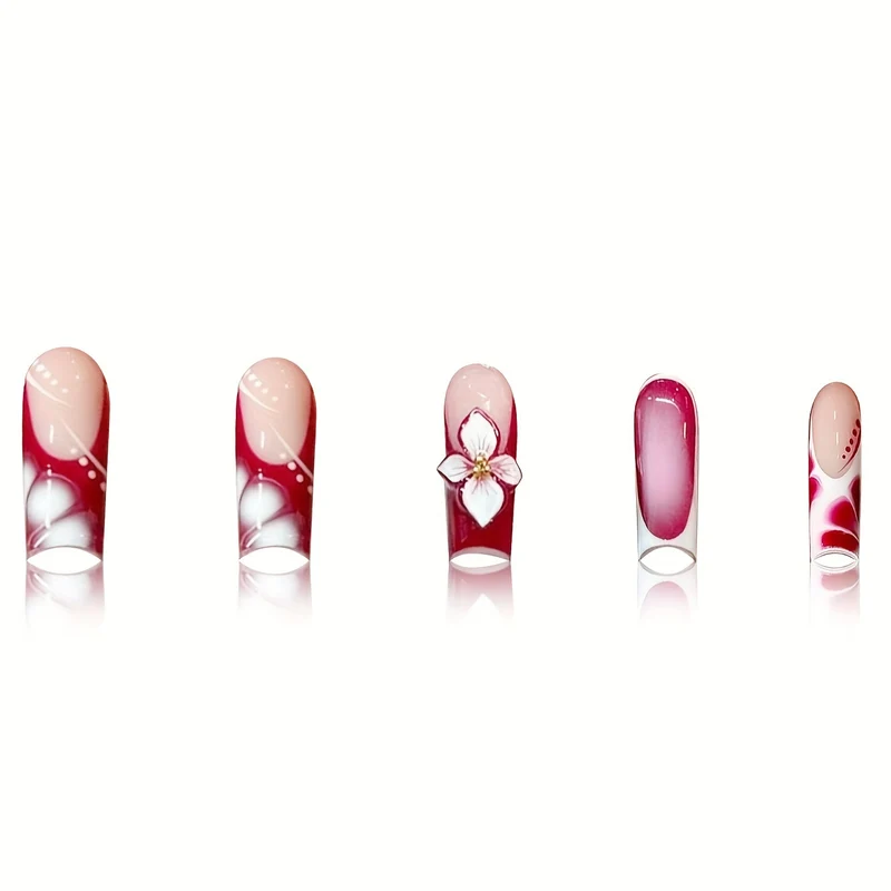 Elegante florale Nagelverlängerungen Karnz