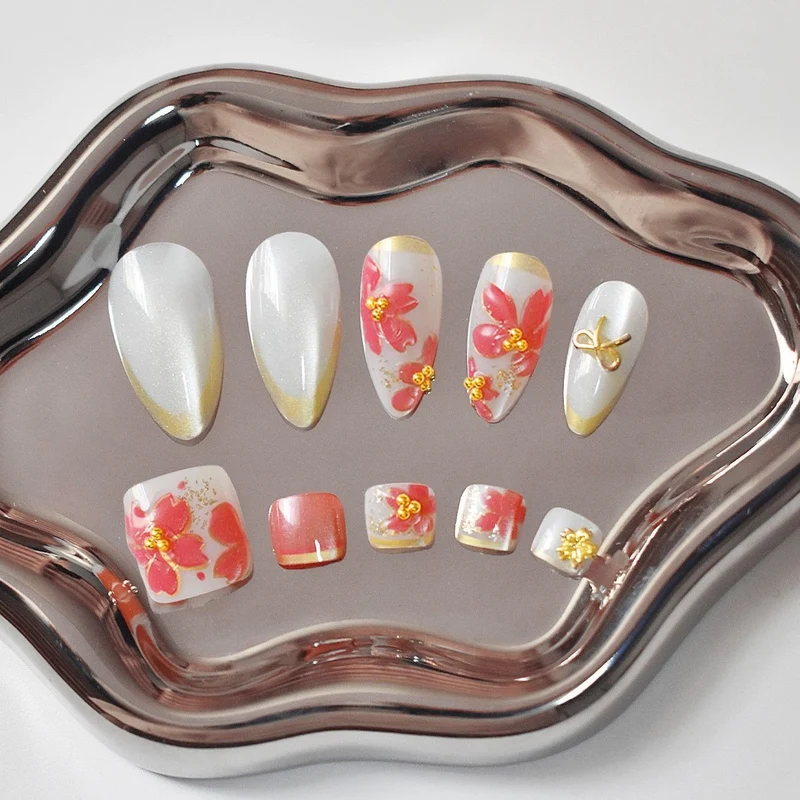 Elegantes florales Acryl-Nageldesign Karnz