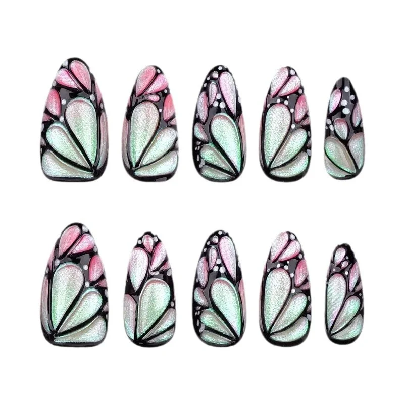 Elegantes Schmetterlingsdesign Nagelkunst Karnz
