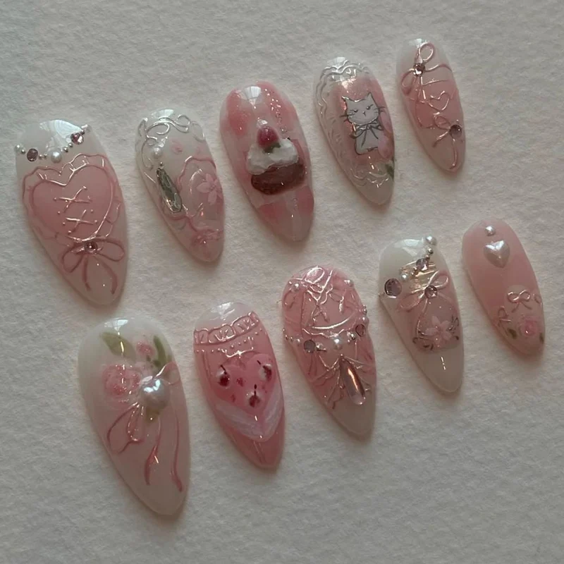 Dekoratives Nagelverzierungsset Karnz