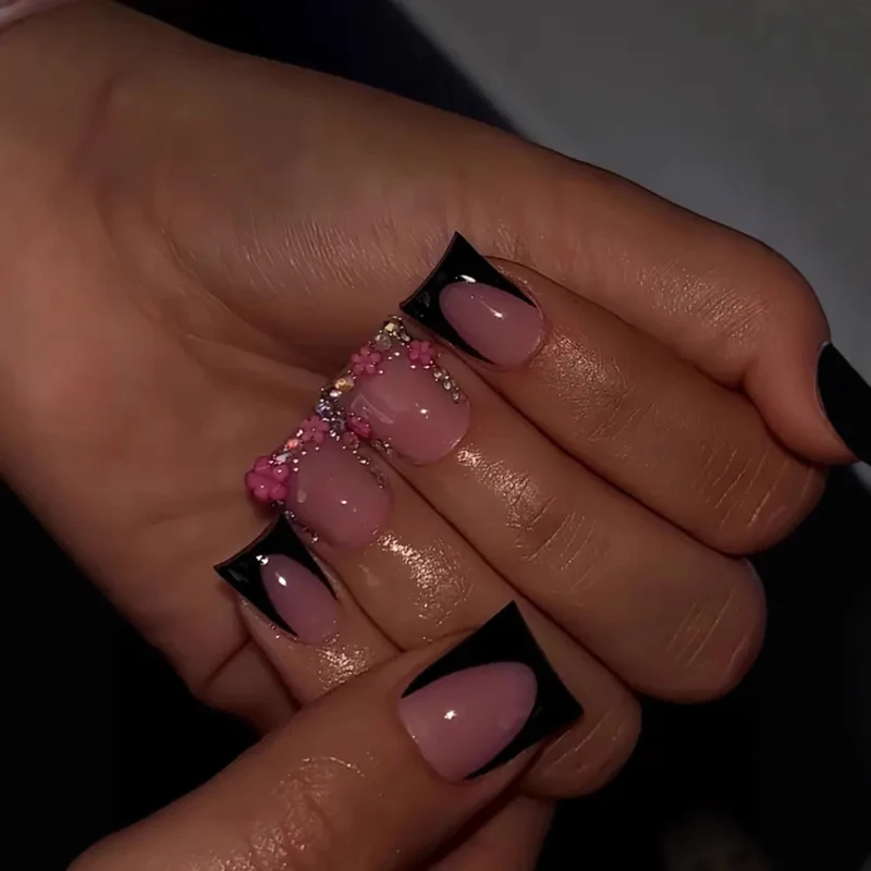 Dekorative Gel-Nagelveränderungen Karnz