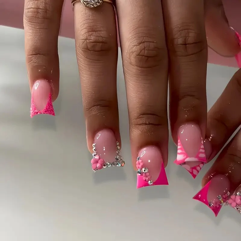 Dekorative Gel-Nagelveränderungen Karnz