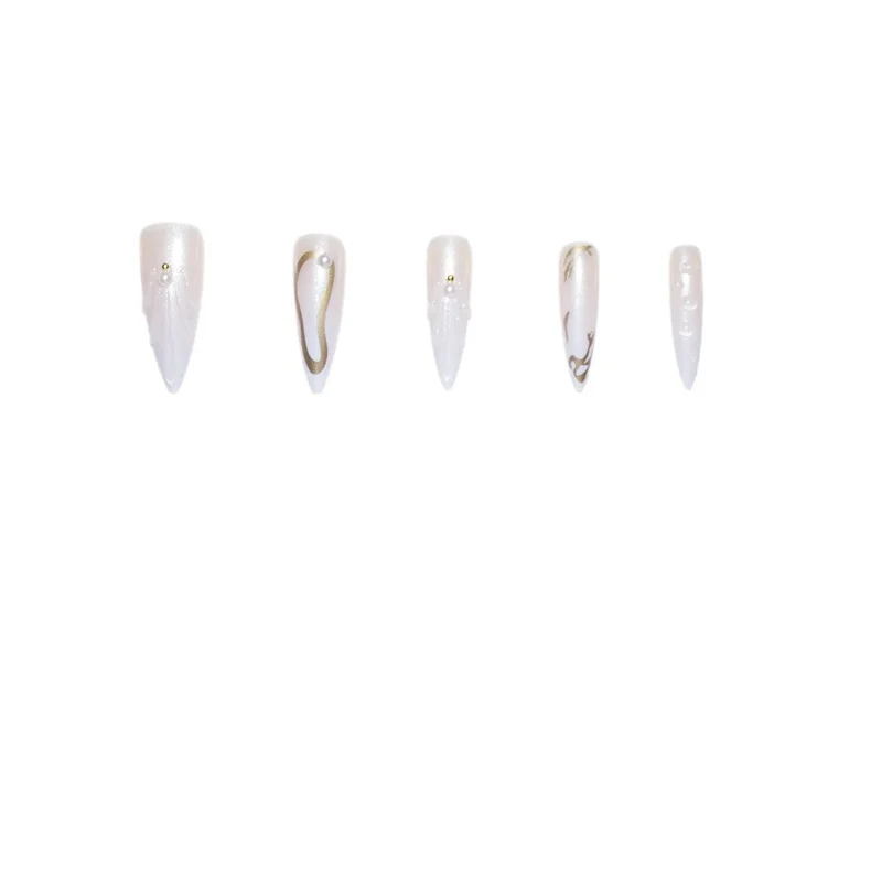 Artistic Nail Design Karnz