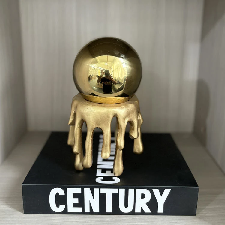 Innovative Decorative Sculpture