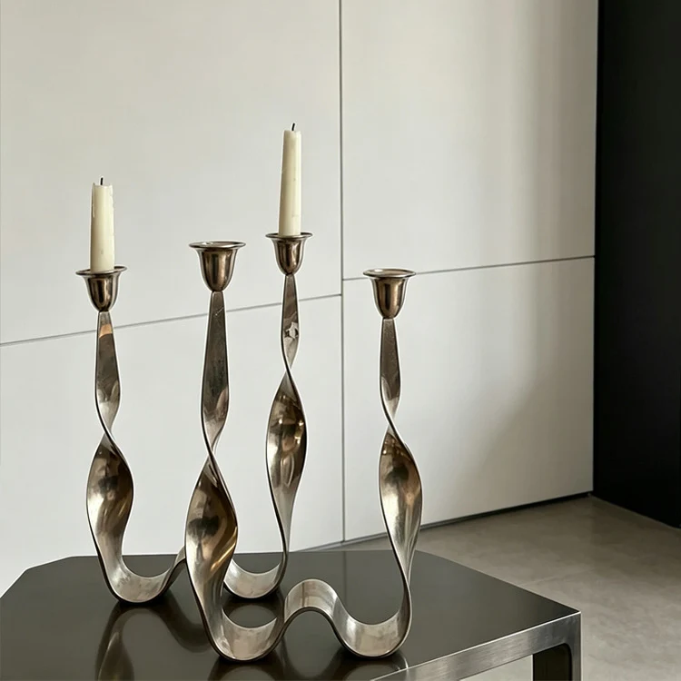 Eleganter Drehdesign Kerzenhalter