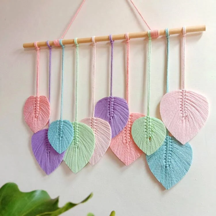 Woven Heart Wandbehang Karnz